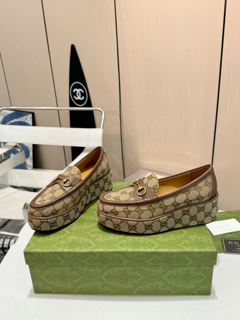 G*u*i leather shoes